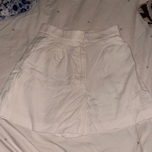 Kookaï small white linen highwasted shorts